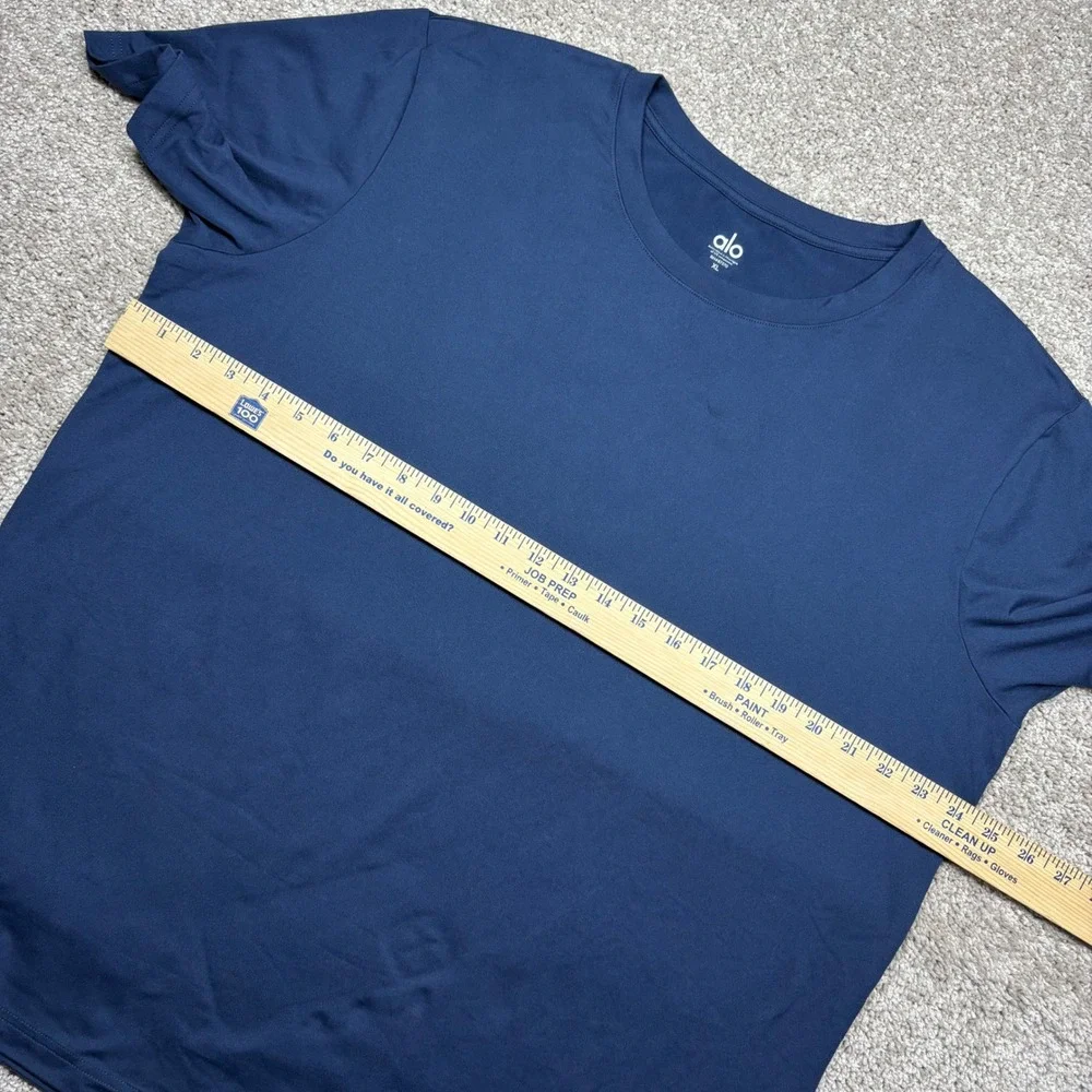 Alo Yoga Mens Navy Blue Short Sleeve Performance Crew Neck T-Shirt XL RN87370